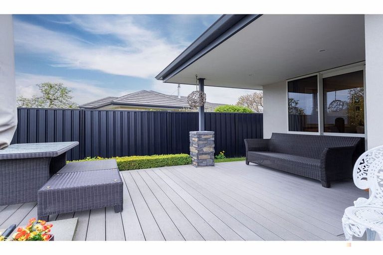 Photo of property in 16 Tancred Street, Geraldine, 7930