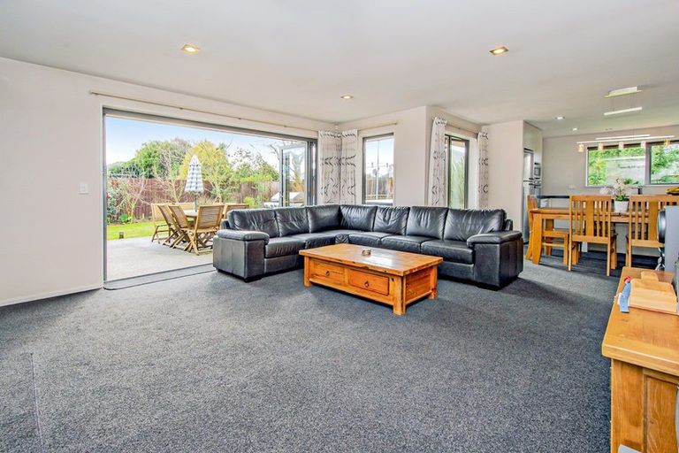 Photo of property in 5 Durrell Way, Rolleston, 7614