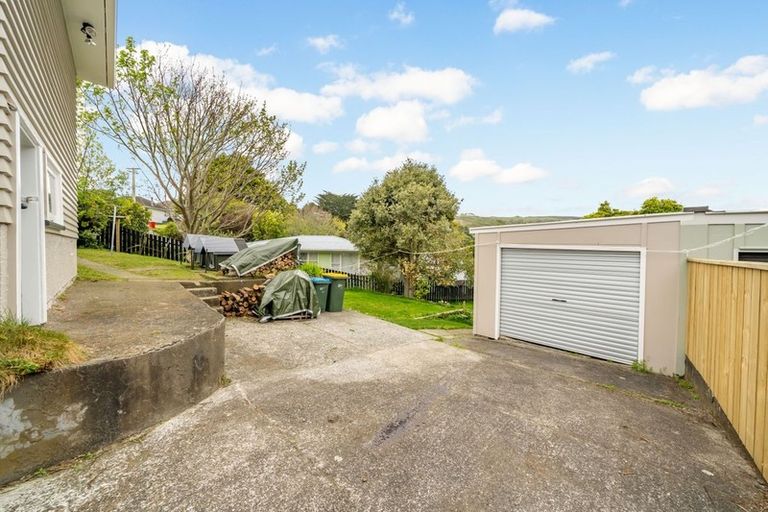 Photo of property in 18 Gear Terrace, Ranui, Porirua, 5024