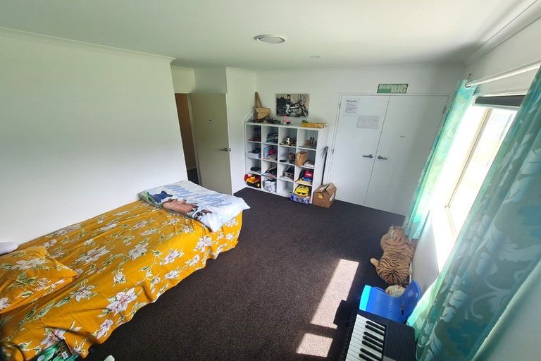 Photo of property in 55 Banks Boulevard, Whitby, Porirua, 5024