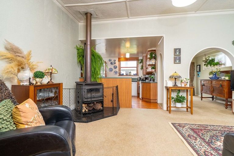 Photo of property in 360 Bay View Road, Saint Clair, Dunedin, 9012