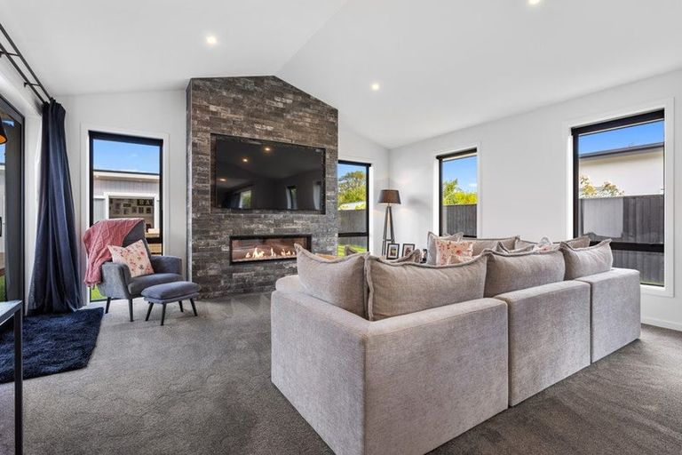 Photo of property in 173 Northbrook Road, Rangiora, 7400