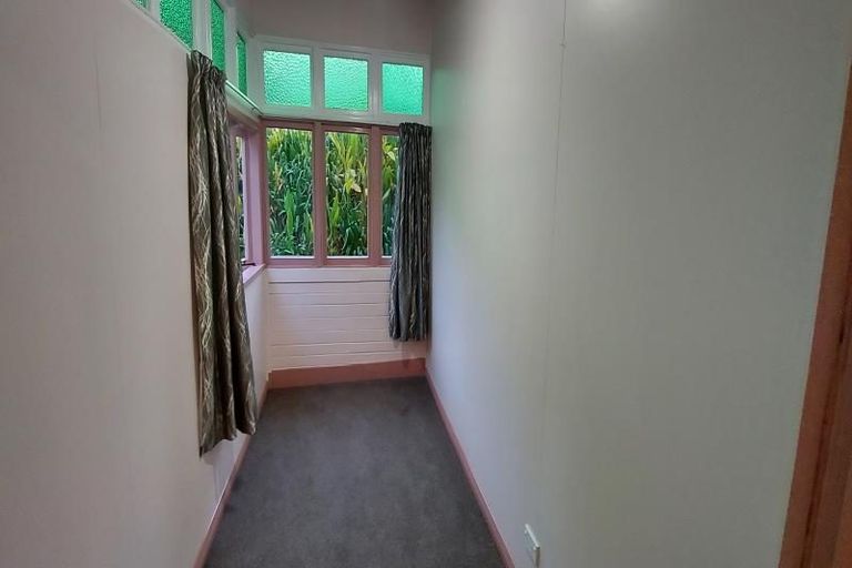 Photo of property in 30 Beach Road, Onerahi, Whangarei, 0110