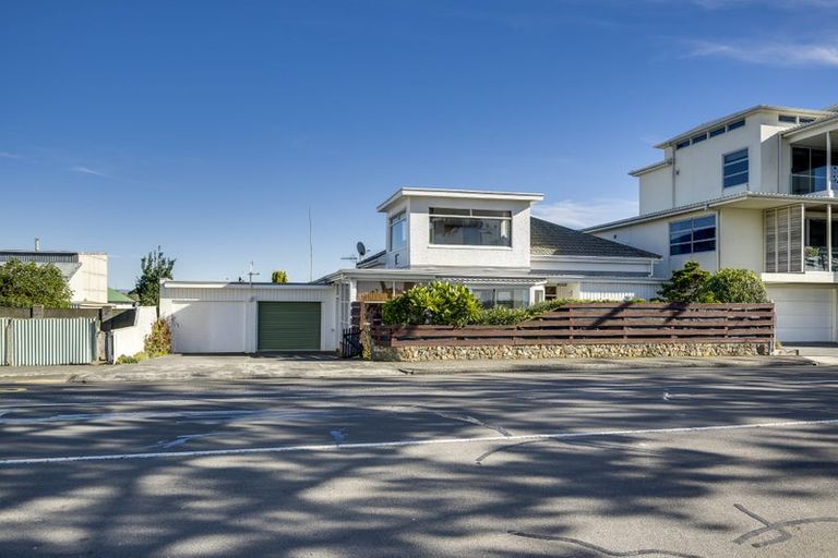 Photo of property in 619 Marine Parade, Napier South, Napier, 4110
