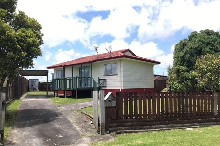 Photo of property in 36 Secretariat Place, Randwick Park, Auckland, 2105