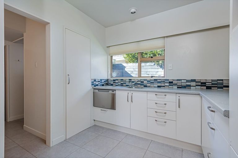Photo of property in 18a Montgomery Terrace, Hokowhitu, Palmerston North, 4410