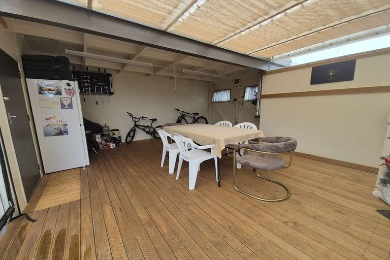 Photo of property in 2/9 Whitley Avenue, Ebdentown, Upper Hutt, 5018