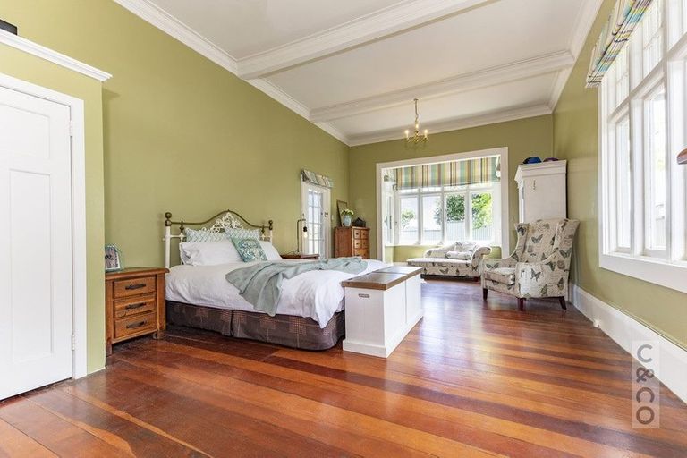 Photo of property in 913 Peak Road, Helensville, 0875