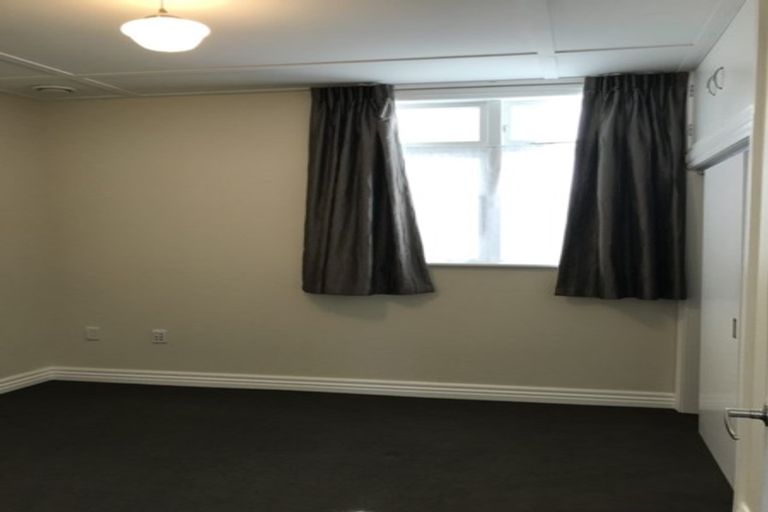 Photo of property in 74 Wright Street, Mount Cook, Wellington, 6021