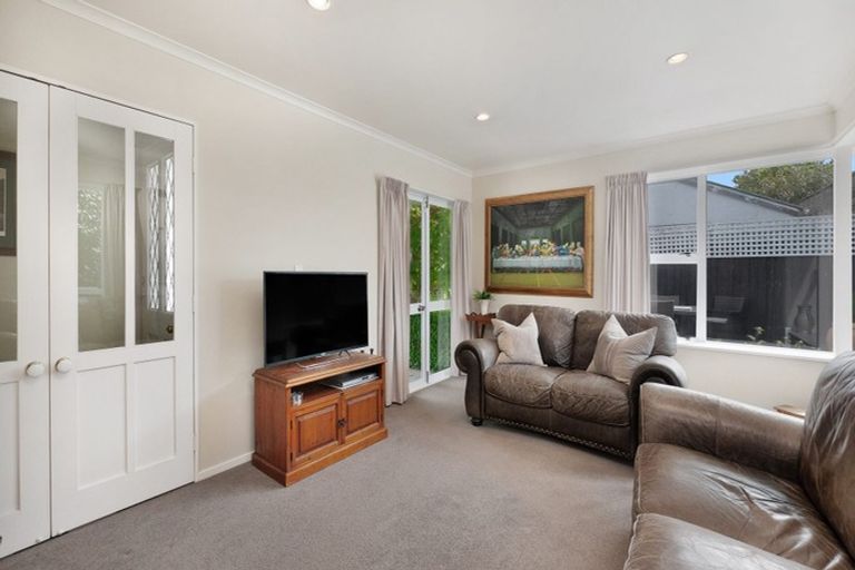 Photo of property in 1/80a Nortons Road, Avonhead, Christchurch, 8042