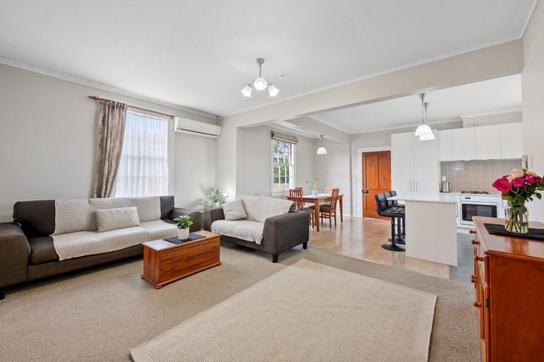 Photo of property in 13 Karaka Street, Helensville, 0800