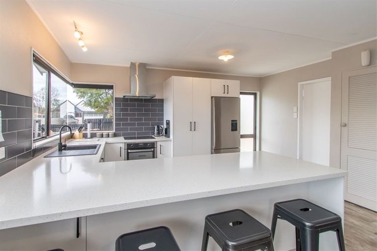 Photo of property in 26 Nikau Street, Inglewood, 4330