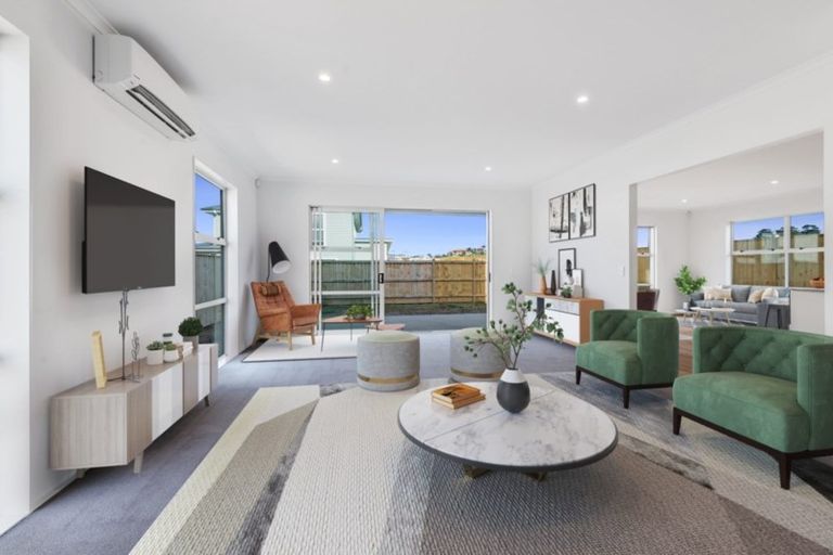 Photo of property in 19 Kukuwai Avenue, Red Beach, 0932