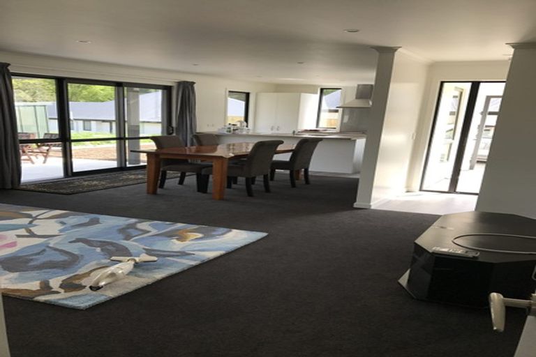 Photo of property in 61 Montebello Avenue, Stoke, Nelson, 7011