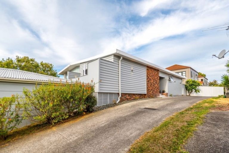 Photo of property in 30 Grassways Avenue, Pakuranga, Auckland, 2010