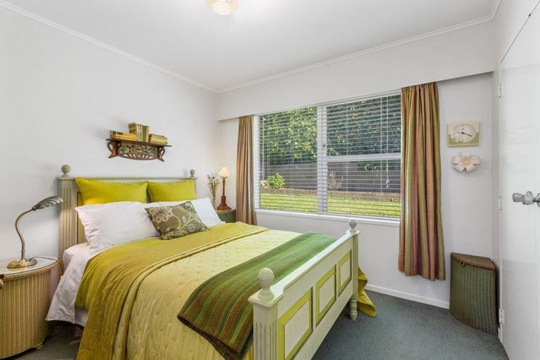 Photo of property in 8 Katarina Grove, Tawa, Wellington, 5028
