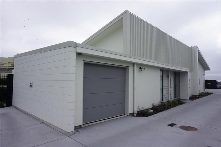 Photo of property in 1/71 Corsair Drive, Wigram, Christchurch, 8042