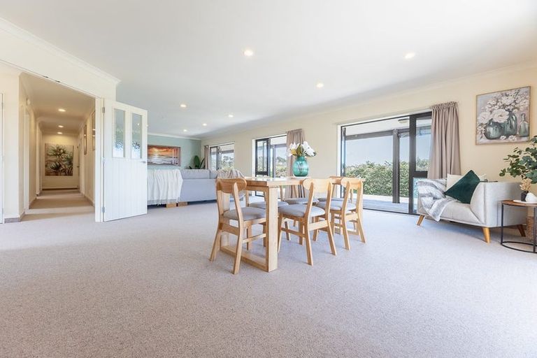 Photo of property in 159 Pukenamu Road, Te Horo, Otaki, 5581