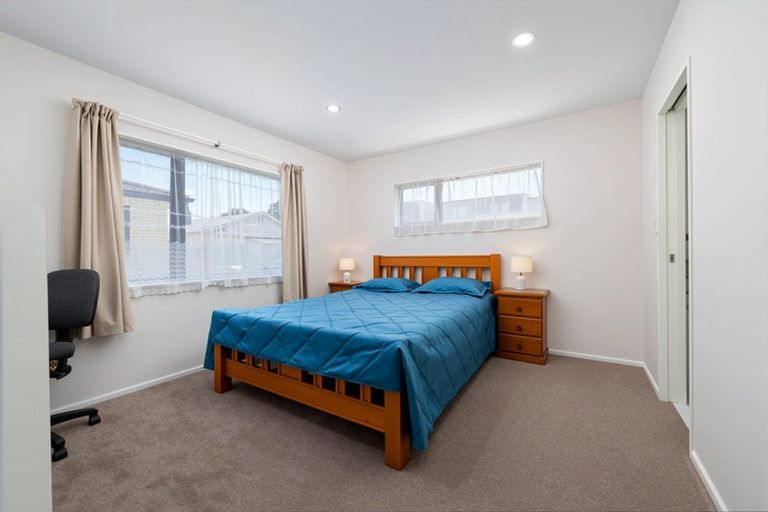 Photo of property in 93 Waitaki Street, Henderson, Auckland, 0612