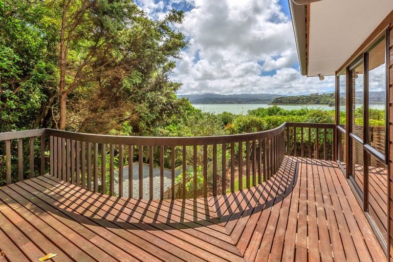 Photo of property in 172 Paremata Road, Paremata, Porirua, 5024