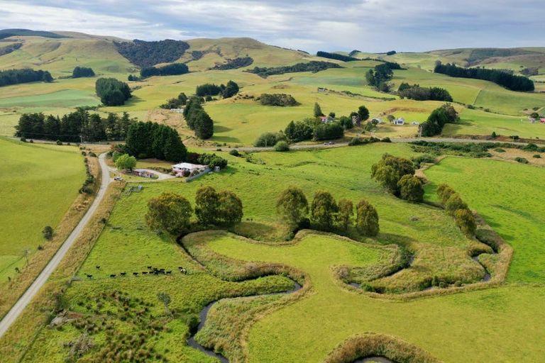 Photo of property in 9 Neill Road, Tokanui, 9884