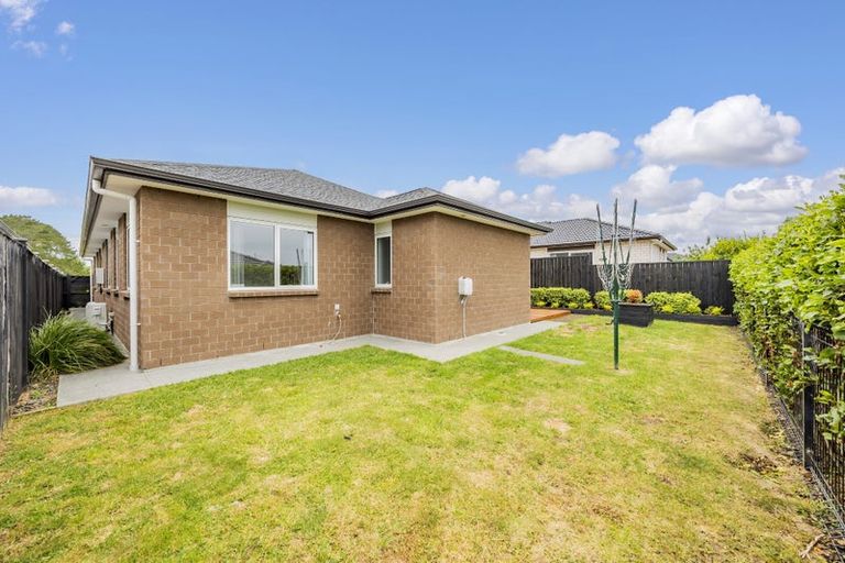 Photo of property in 69 Nobilo Road, Kumeu, 0810