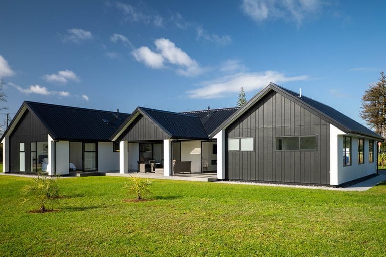 Photo of property in 2 Tareha Place, Kerikeri, 0230