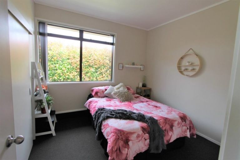 Photo of property in 75 Shepherd Road, Waipahihi, Taupo, 3330