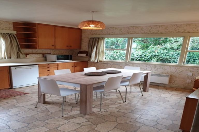 Photo of property in 3 Aylesbury Way, Karori, Wellington, 6012