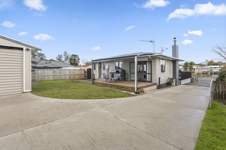 Photo of property in 13 Bristol Avenue, Brookfield, Tauranga, 3110