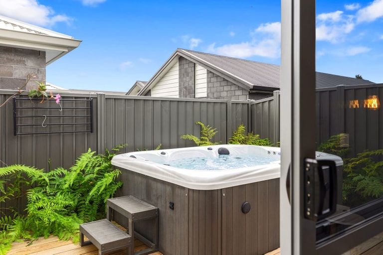 Photo of property in 5 Scarr Lane, Pyes Pa, Tauranga, 3112