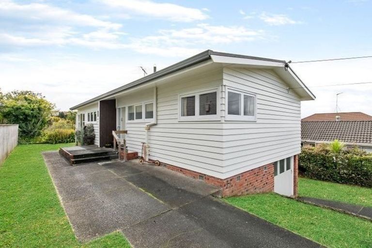 Photo of property in 8 Waratah Street, Birkenhead, Auckland, 0626