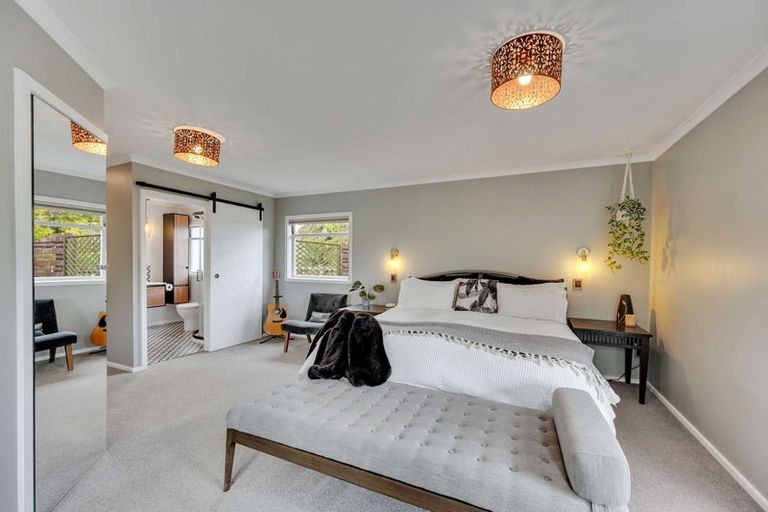 Photo of property in 42 Church Road, Taradale, Napier, 4112