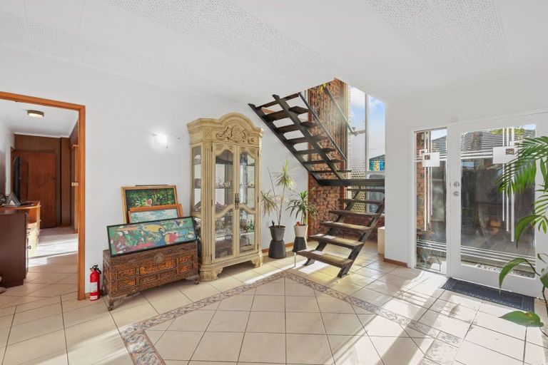 Photo of property in 192 Sturges Road, Henderson, Auckland, 0612