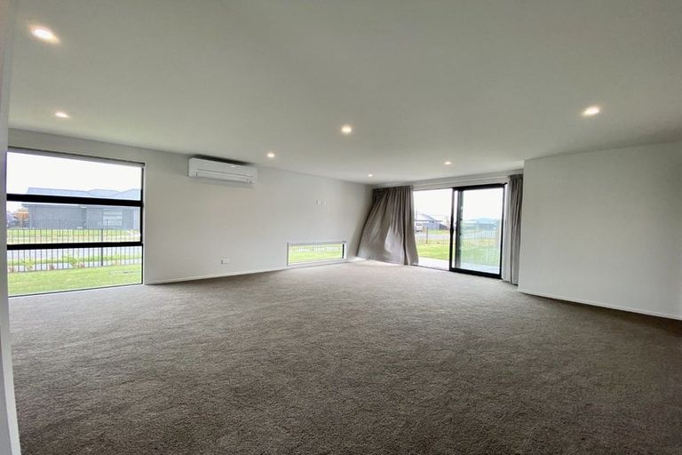 Photo of property in 12 Larissa Road, Halswell, Christchurch, 8025