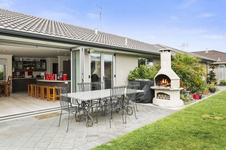 Photo of property in 85 Doncaster Drive, Papamoa Beach, Papamoa, 3118