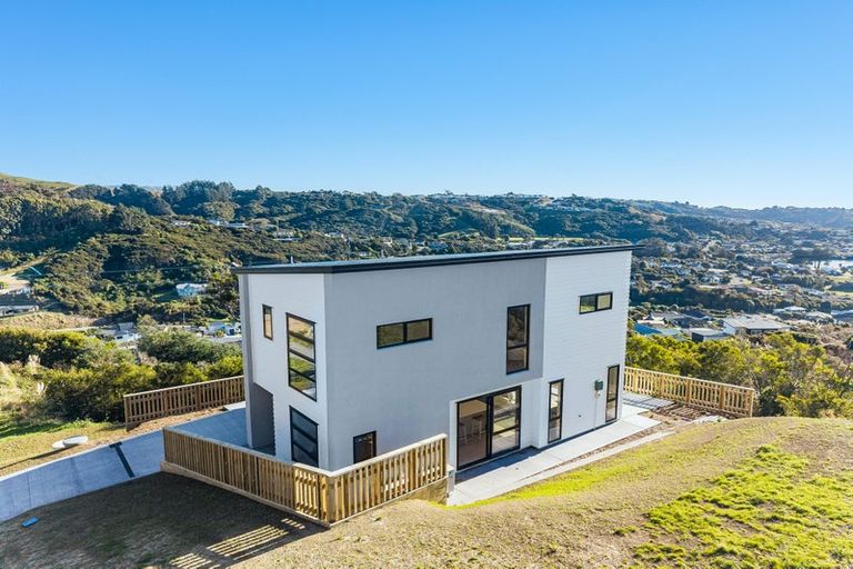 Photo of property in 24 Camber Drive, Whitby, Porirua, 5024