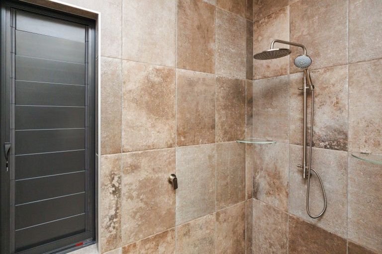 Photo of property in 3 Te Ara Lane, Hokowhitu, Palmerston North, 4410