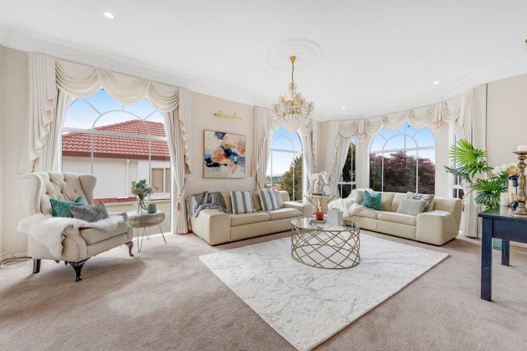 Photo of property in 35 Mccahill Views, Botany Downs, Auckland, 2010