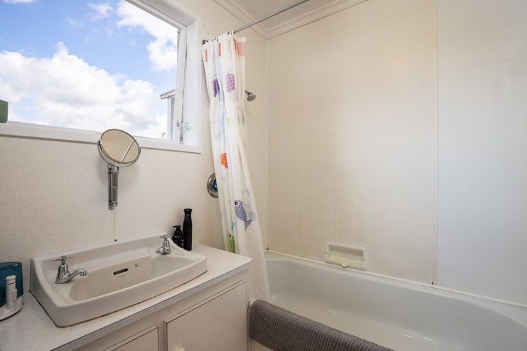 Photo of property in 1/21 Dorset Avenue, Westown, New Plymouth, 4310