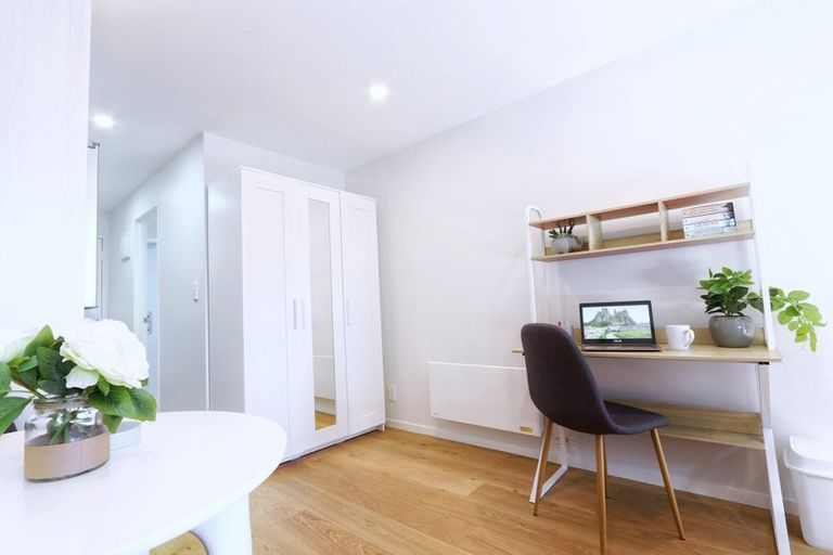 Photo of property in The Silo Apartments, 9j/23 Emily Place, Auckland Central, Auckland, 1010