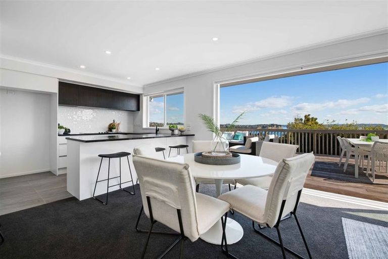 Photo of property in 954a Whangaparaoa Road, Manly, 0930