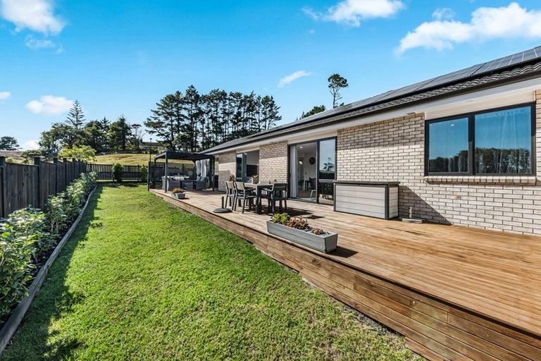 Photo of property in 47 Pukemarino Road, Waimauku, 0812