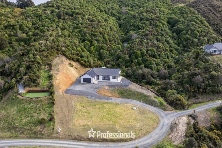 Photo of property in 9 Margaret Mahy Drive, Blue Mountains, Upper Hutt, 5371