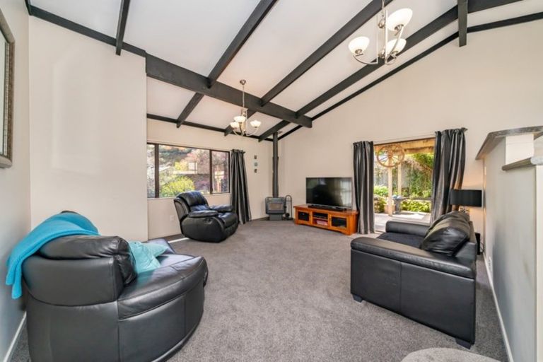 Photo of property in 32b Shanly Street, Brown Owl, Upper Hutt, 5018