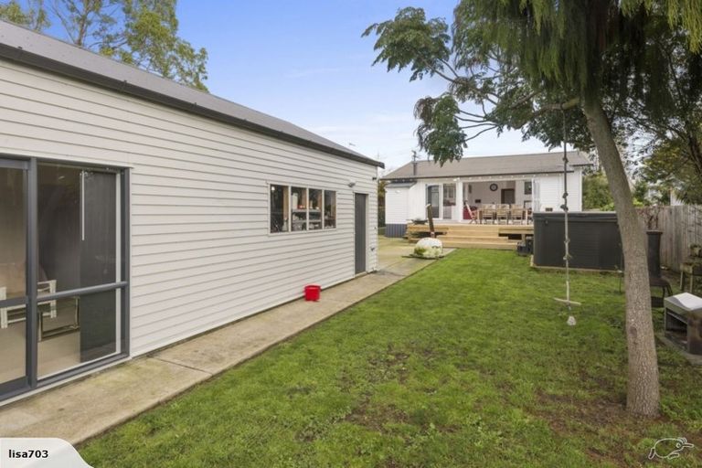 Photo of property in 37 Wairau Avenue, Avondale, Auckland, 1026