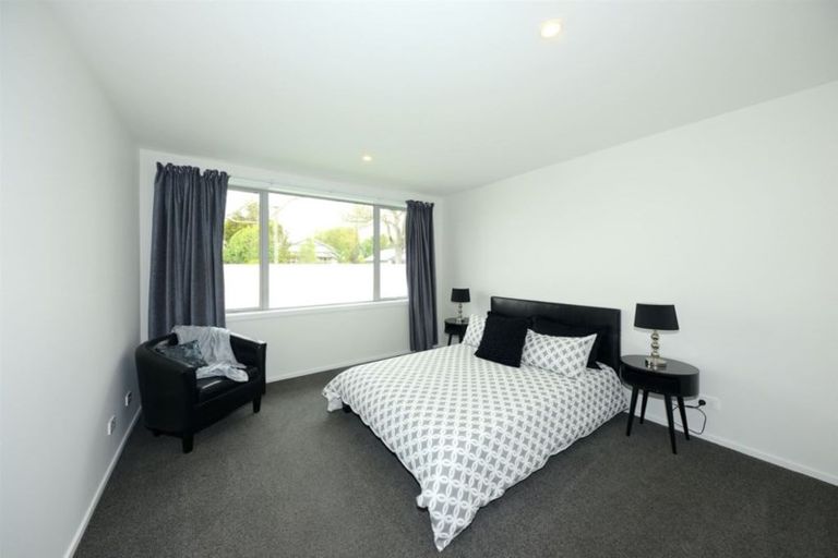 Photo of property in 12 Scotston Avenue, St Albans, Christchurch, 8052