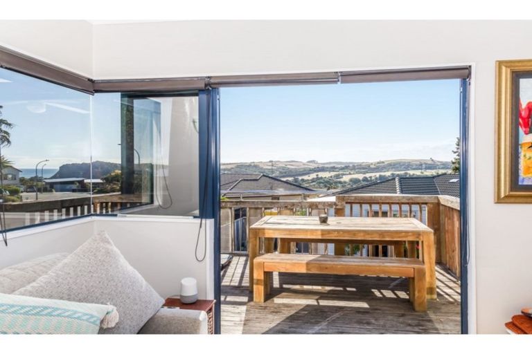 Photo of property in 34b Shakespear Road, Army Bay, Whangaparaoa, 0930