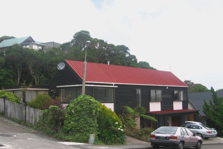 Photo of property in 46 Amapur Drive, Khandallah, Wellington, 6035