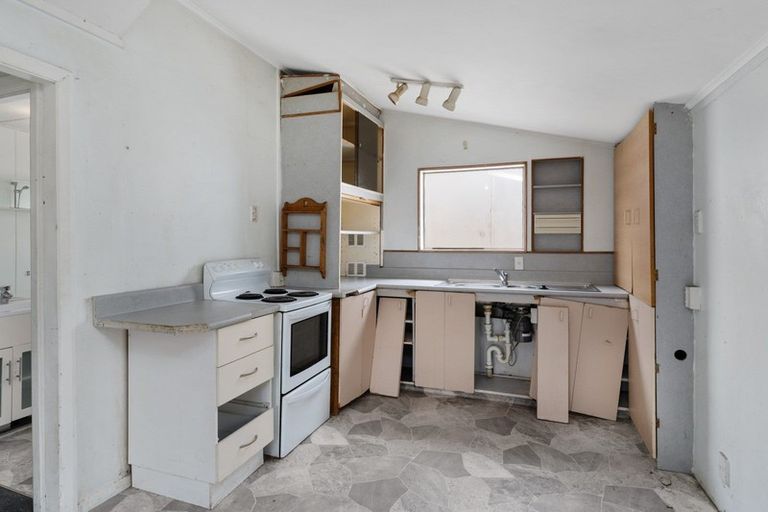 Photo of property in 2 Rupini Street, Otaki Beach, Otaki, 5512